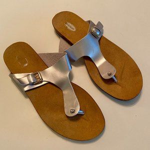 Dr Scholls - Silver VEGAN leather sandals